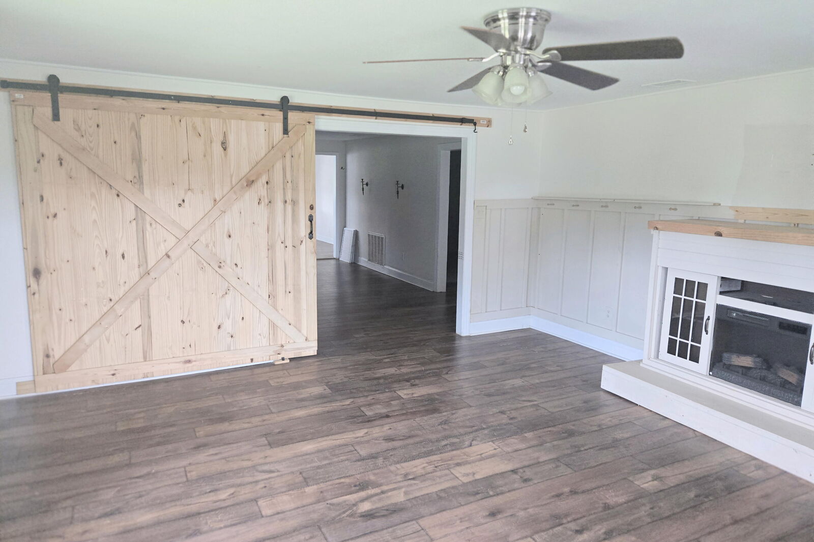 Property Photo: 5921 Jack Stokes Road FL 32531