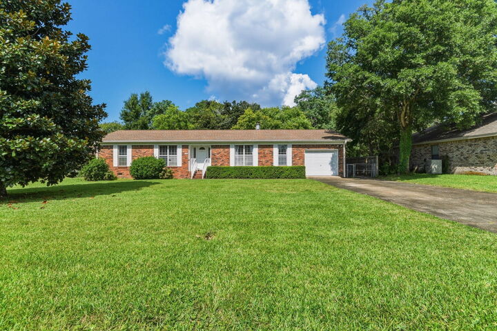 Property Photo: 102 NW Cape Drive FL 32548