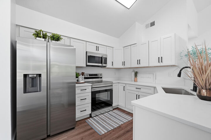 Property Photo: 6817 Liberty Street FL 32566