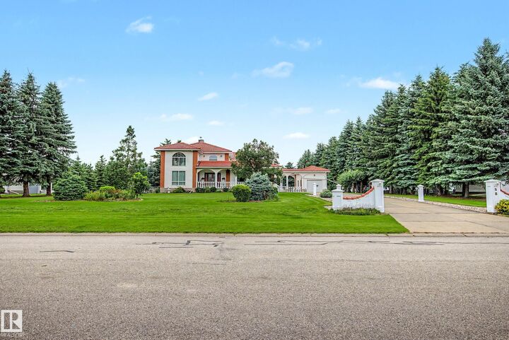 Property Photo: 54324 Bellerose Drive 68 AB T8T 0C5