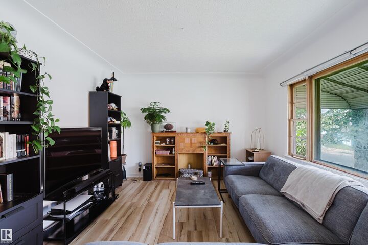 Property Photo:  8759 78 Avenue NW  AB T6C 0N5 