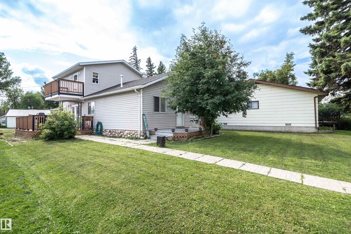 4824 50A Street — photo 1