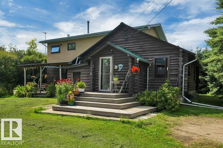 Property Photo: 475063 Rge Road 260 AB T0C 1Z0