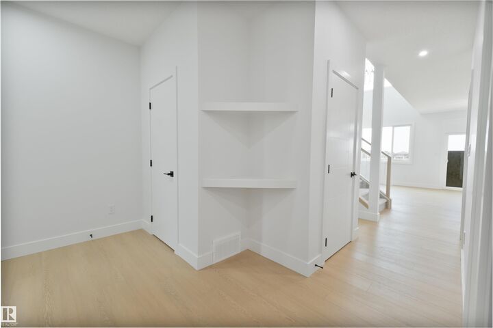 Property Photo: 573 Ashgrove Circle AB T9E 0K8