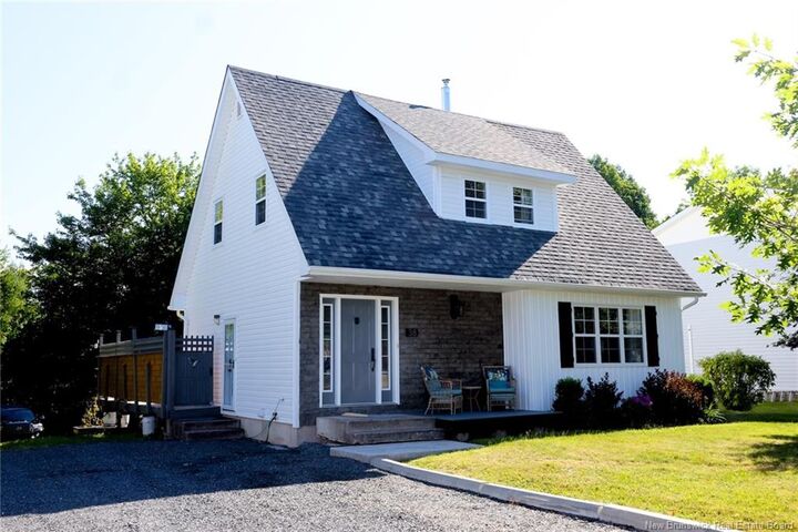 Property Photo: 38 Pine Ridge Avenue NB E3C 1C6