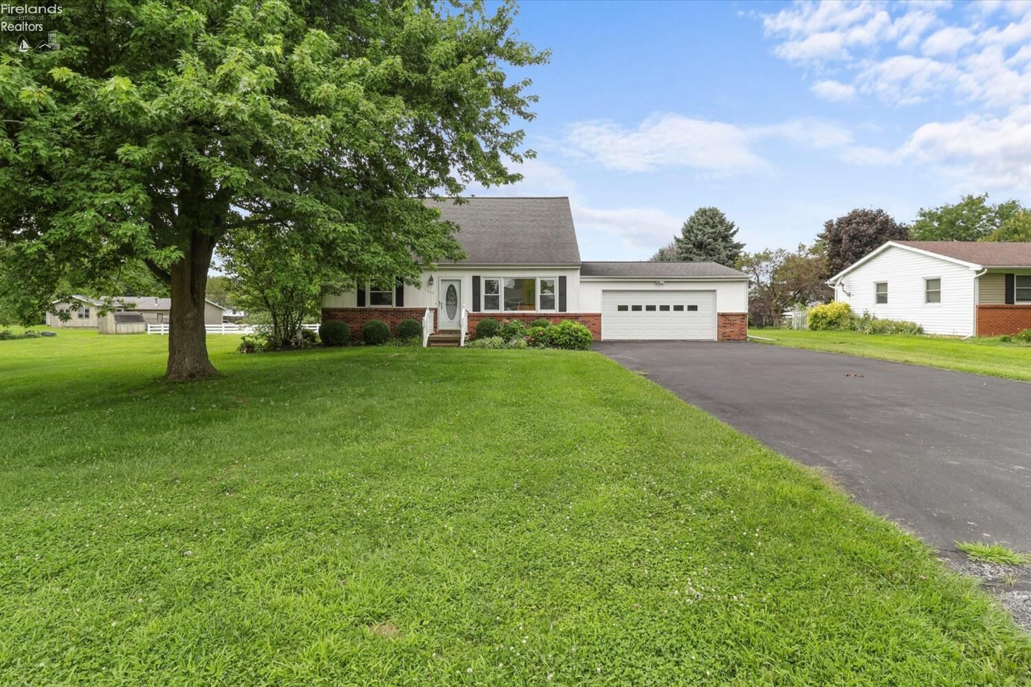 Property Photo:  1520 N Ponderosa Drive  OH 43452 