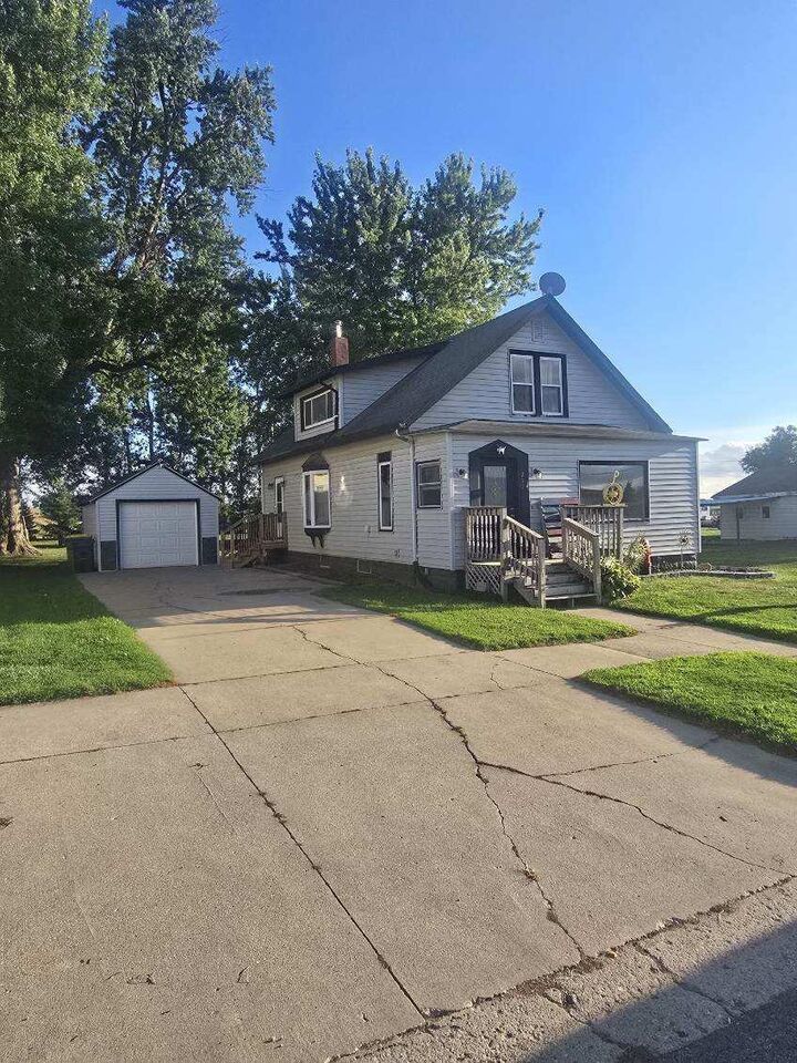 Property Photo: 213 3rd Street W MN 56144