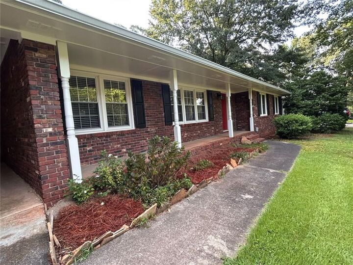 Property Photo:  995 Melody Lane  GA 30075 