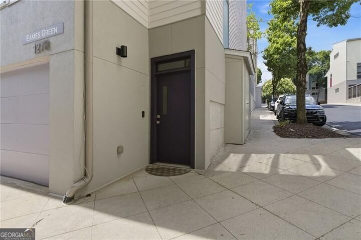 Property Photo: 1278 Eames Green NW GA 30318