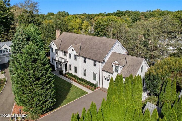 Property Photo: 14 Bradbury Place CT 06878