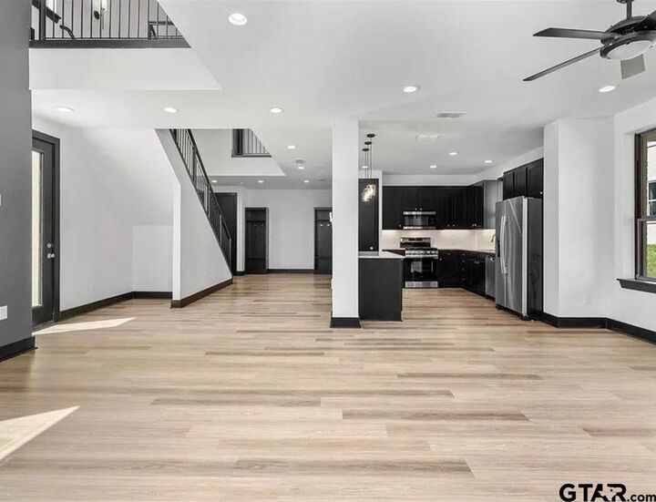 Property Photo:  1212 Centennial Trl Unit A  TX 75703 