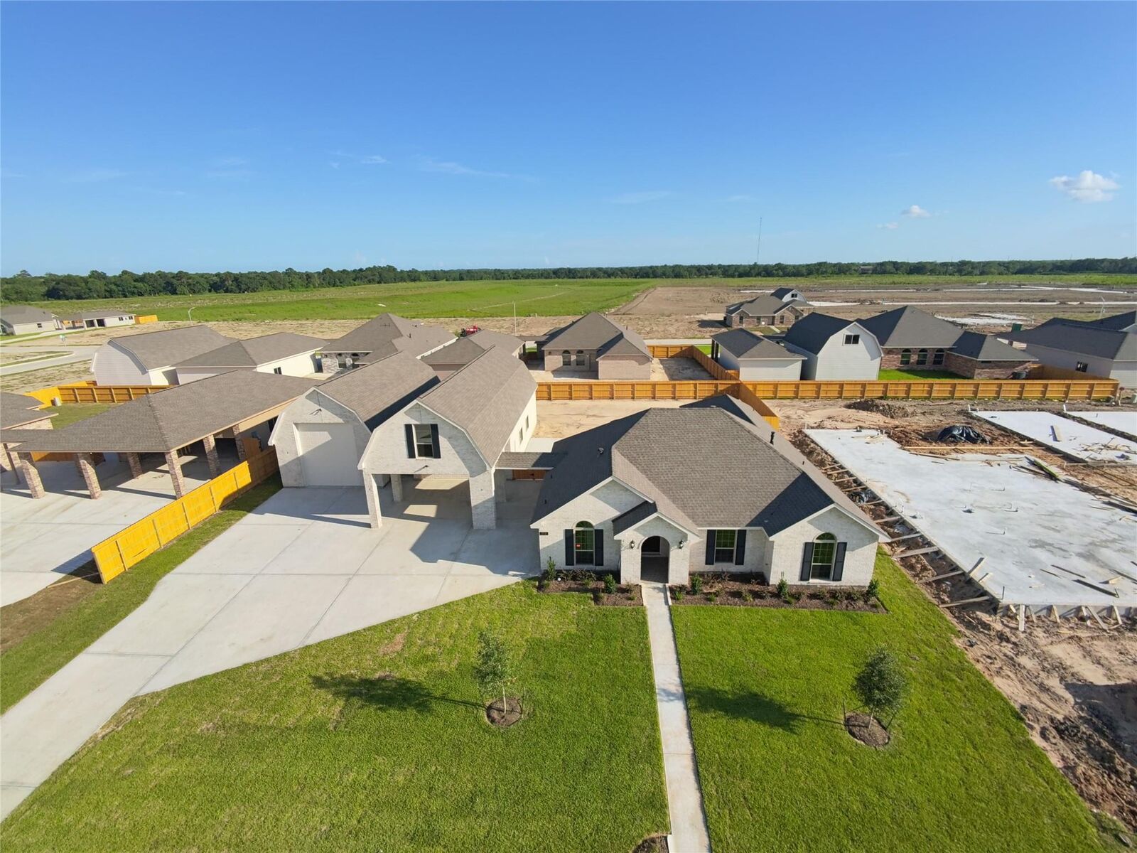 Property Photo:  2231 Ensenada Drive  TX 77539 