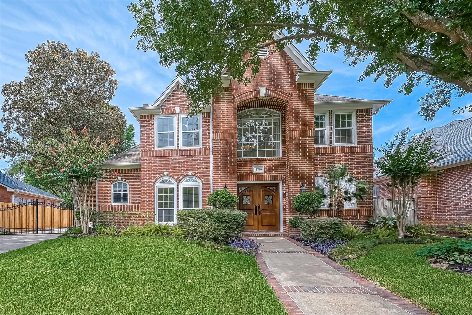 Property Photo:  13719 Ashley Run  TX 77077 