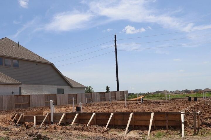 Property Photo:  9202 Limestone Mill Way  TX 77578 