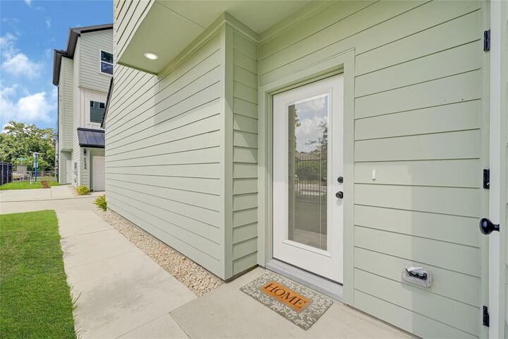 Property Photo: 6538 Goldspier Dr TX 77091