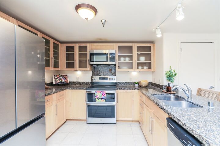Property Photo:  600 Queen Street 809  HI 96813 