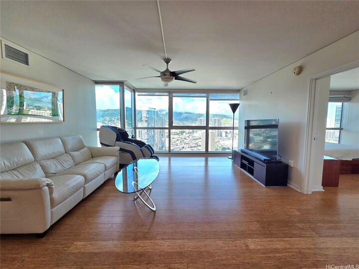 Property Photo: 1177 Queen Street 3901 HI 96814