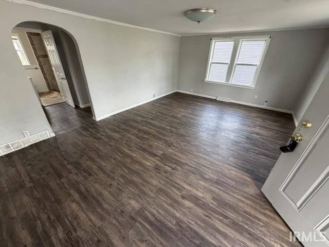 Property Photo: 323 N Marshall Street IN 46506