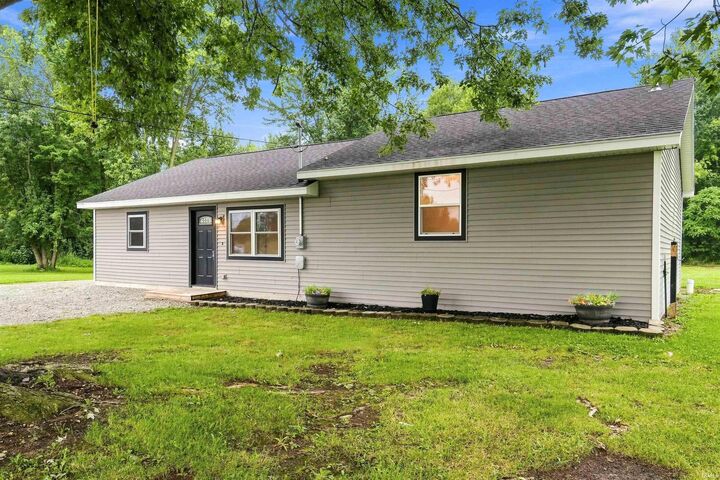 Property Photo:  2854 S Lima Road  IN 46755-3432 