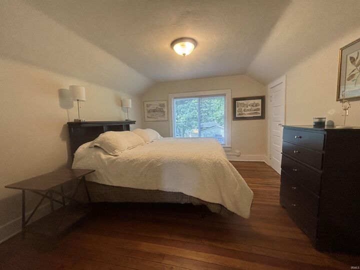 Property Photo:  1321 N Brookfield Street  IN 46628-3075 