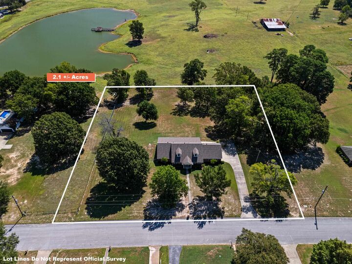 Property Photo:  228 Taylor George Dr.  TX 75605 