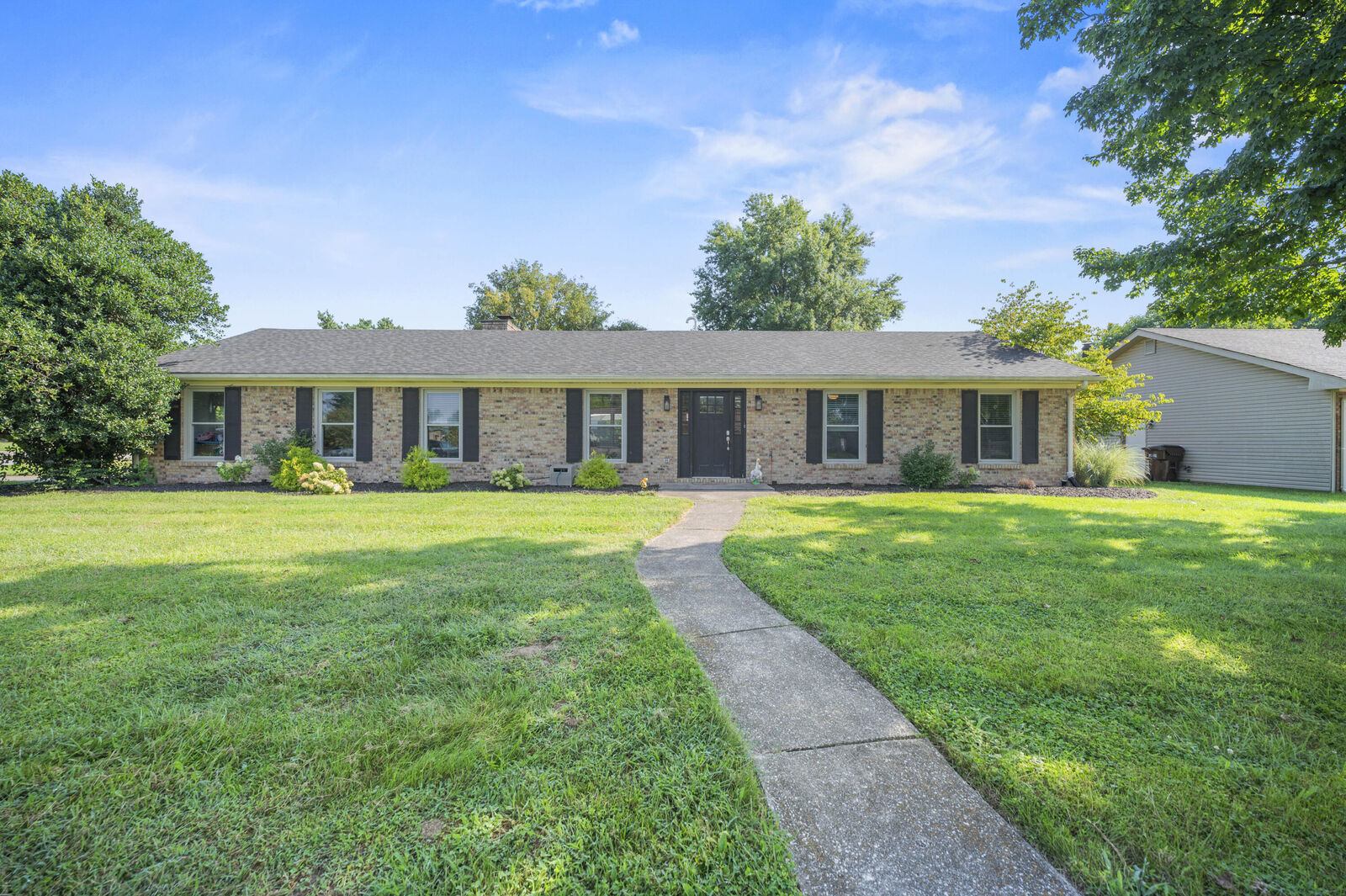 Property Photo: 201 Dove Park KY 40383
