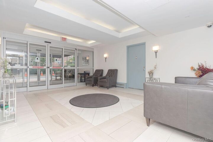 Property Photo:  119 E Hartsdale Avenue 7F  NY 10530 