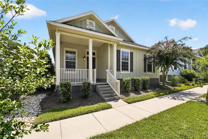Property Photo: 7689 SW 24th Lane FL 32608