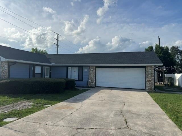 Property Photo: 2602 Gramercy Drive FL 32738