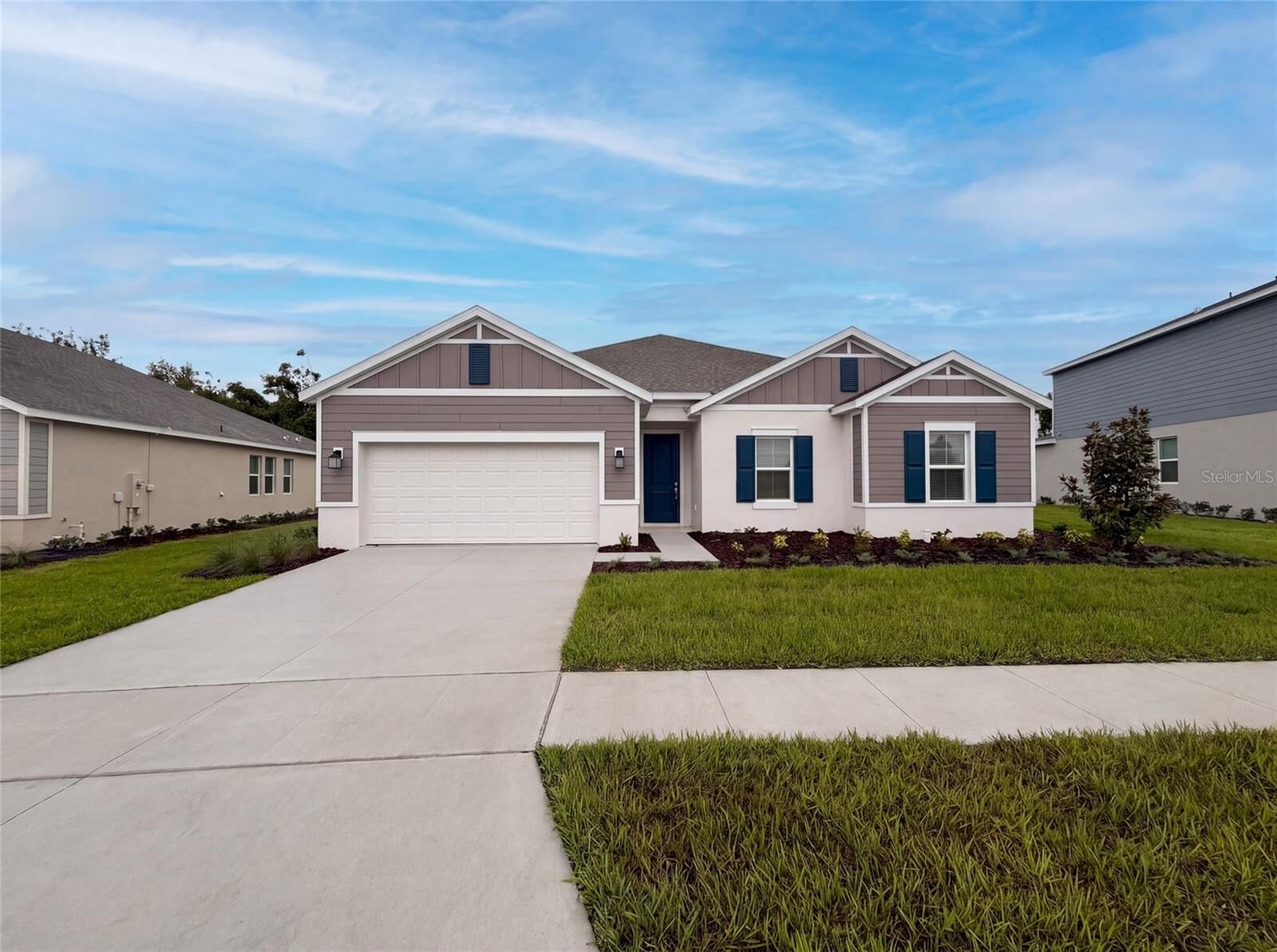 Property Photo: 669 Tundra Loop FL 34736