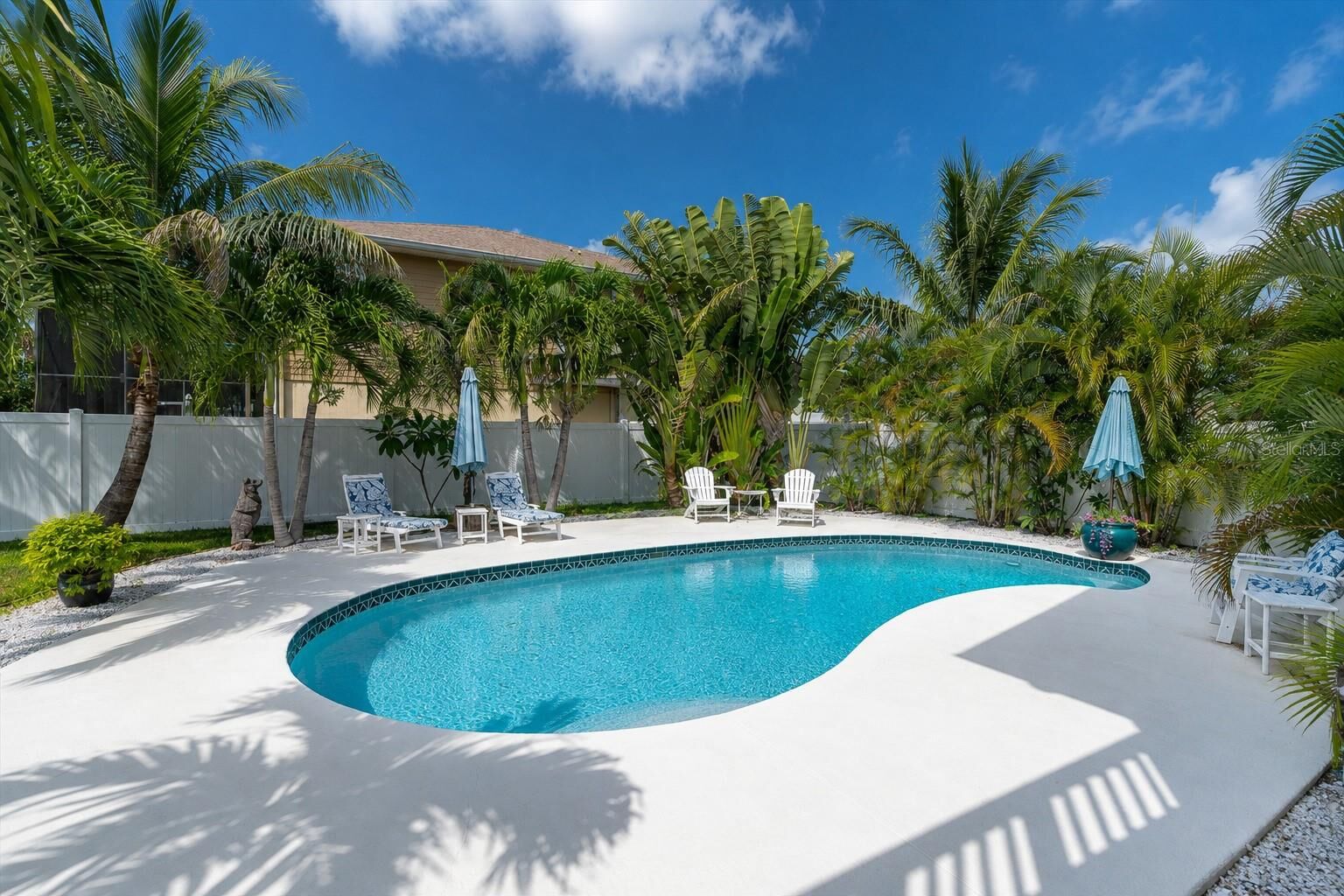 Property Photo:  6501 Mockingbird Way S  FL 33707 