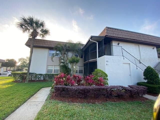 Property Photo: 92 Windtree Lane L FL 34787