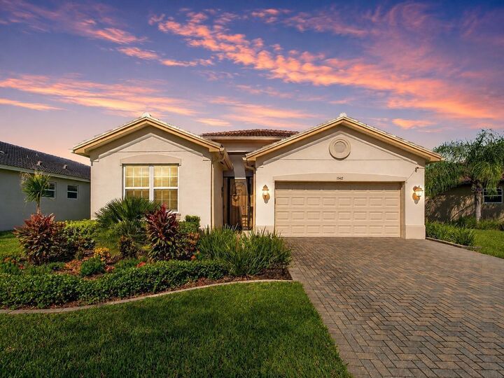Property Photo: 15412 Santa Pola Drive FL 33598