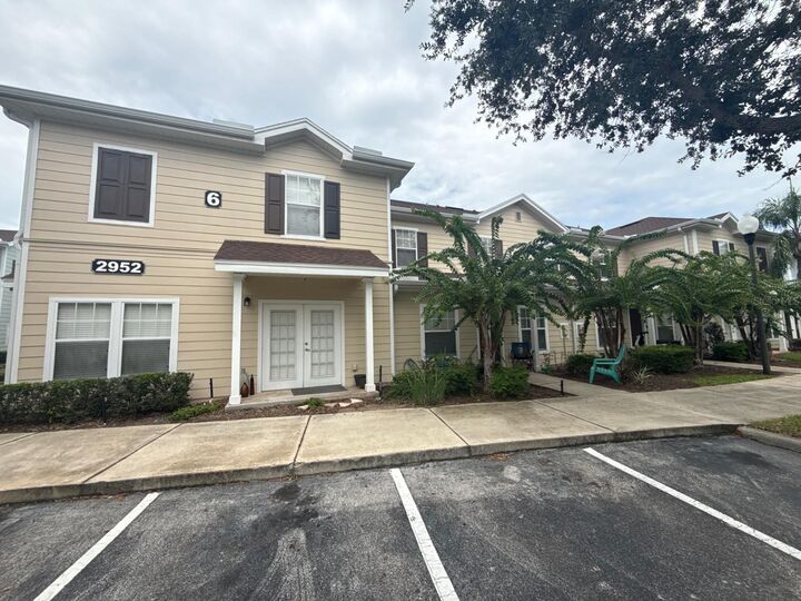 Property Photo: 2952 Lucayan Harbour Circle 103 FL 34746