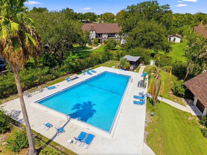 Property Photo: 200 N Bayshore Boulevard 105 FL 33759
