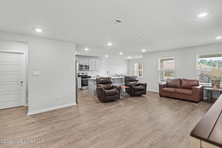 Property Photo:  1059 Enclave Circle  MS 39560 