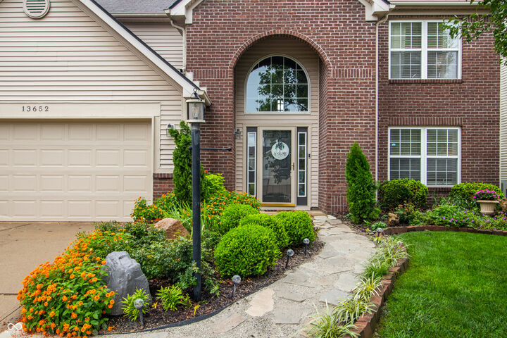 Property Photo: 13652 Flintridge Pass IN 46033