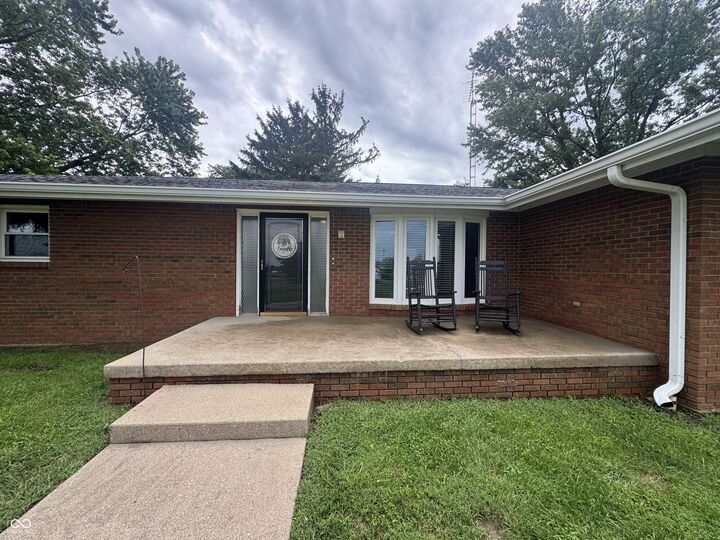 Property Photo:  1080 S 350 E  IN 46173 