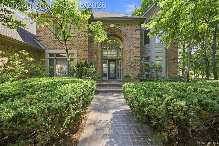 Property Photo: 853 Lone Pine Road MI 48302 2428