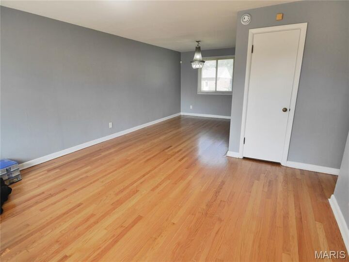 Property Photo:  9332 Bellefontaine Rd  MO 63137 