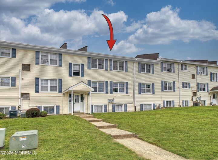 Property Photo:  192 Sawmill Road  NJ 08724 