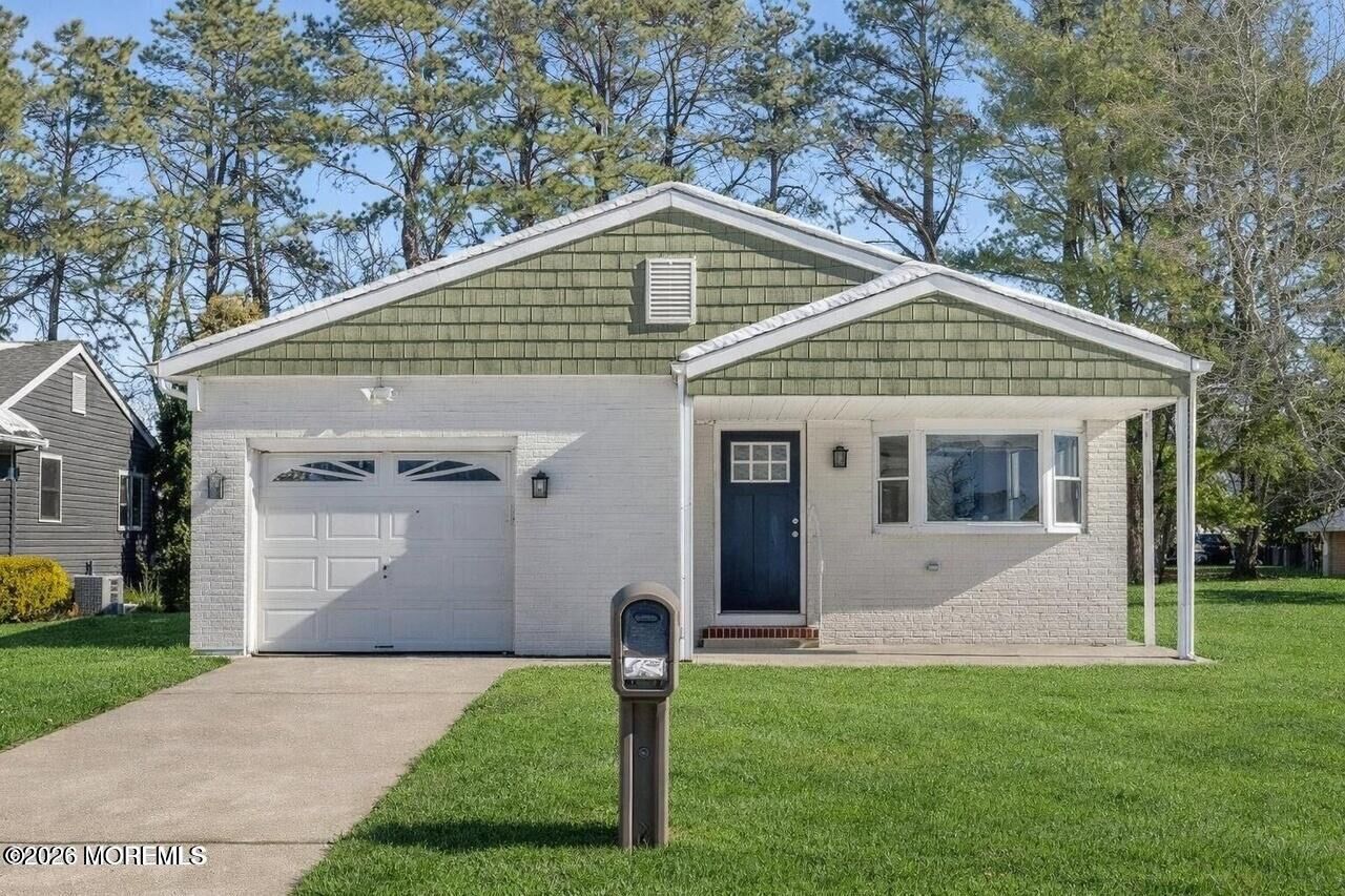 Property Photo: 2 San Carlos Court NJ 08757