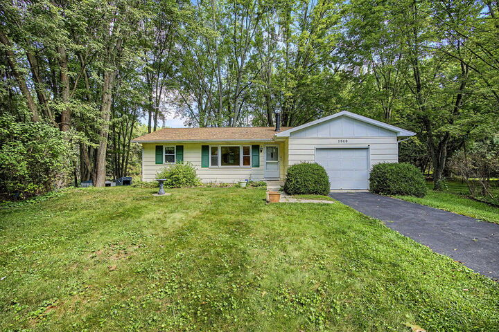 Property Photo: 1940 Maple Grove Road MI 49201