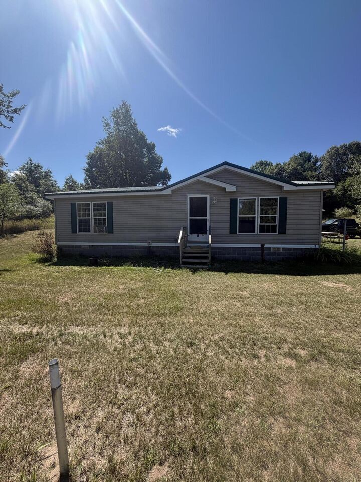 Property Photo:  1887 E Fish Road  MI 49455 
