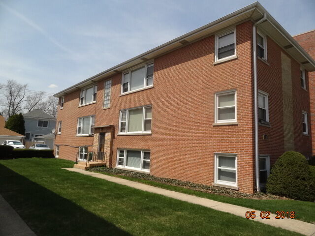 Property Photo: 6636 N Harlem Avenue 1E IL 60631
