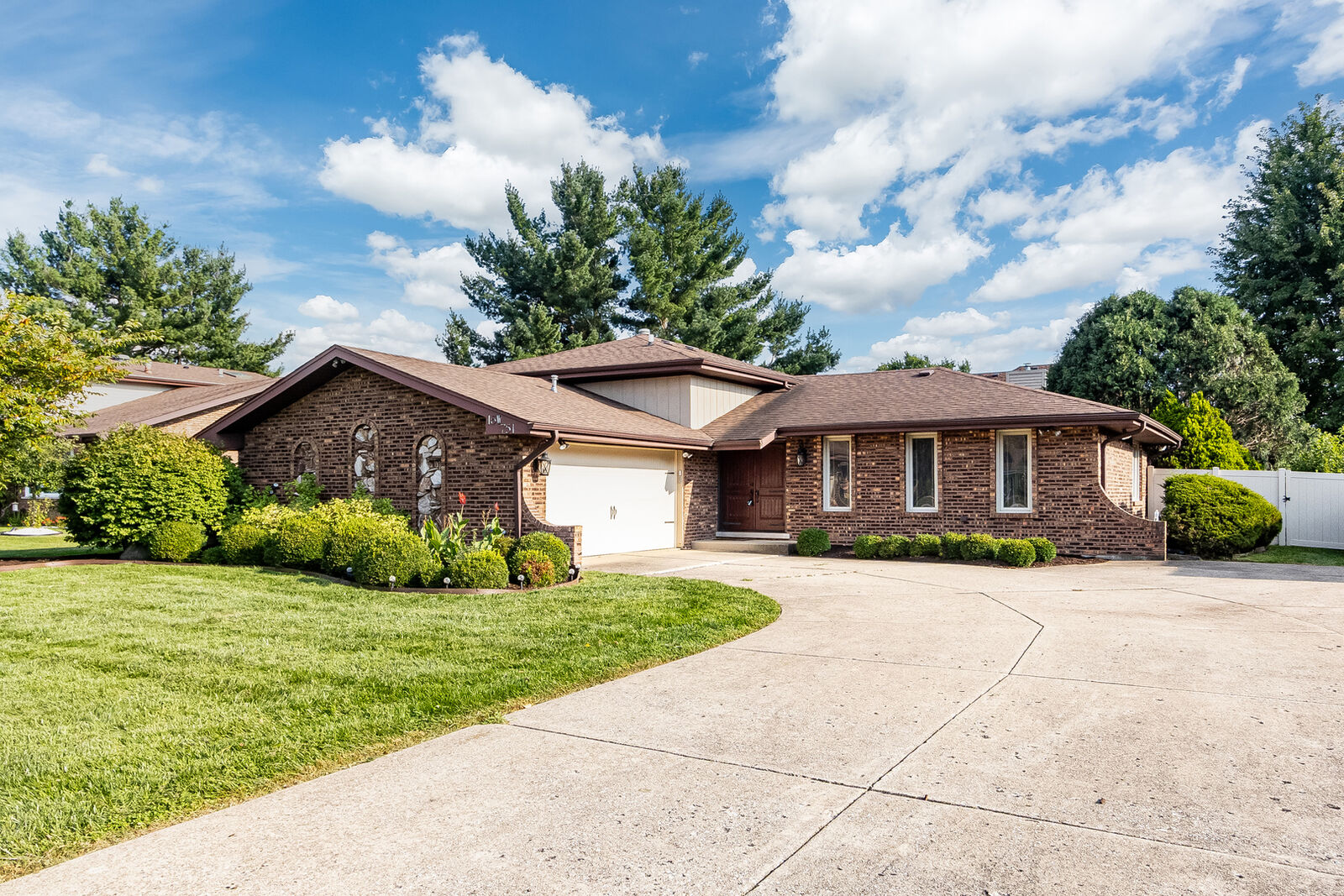 Property Photo: 16W751 90th Street IL 60527