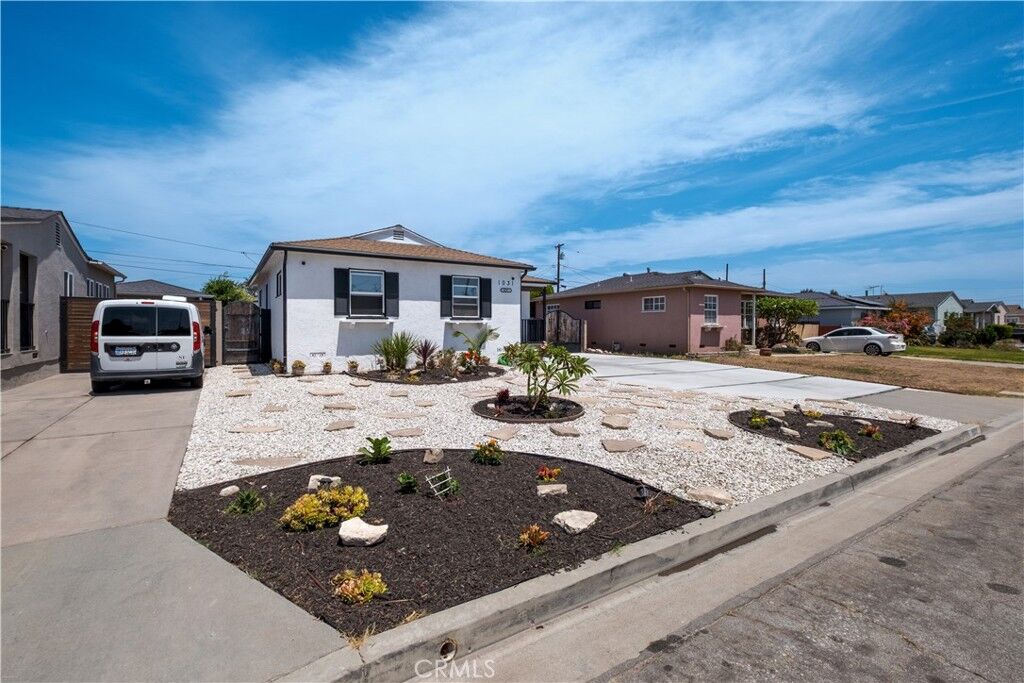 Property Photo:  1031 W 227th Street  CA 90502 
