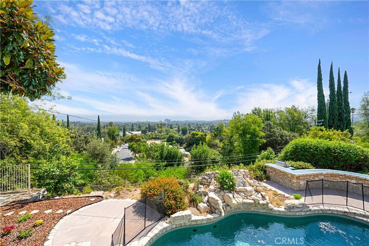 Property Photo:  23900 Berdon Street  CA 91367 