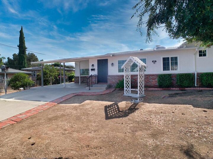 Property Photo:  9161 Emerald Grove Avenue  CA 92040 