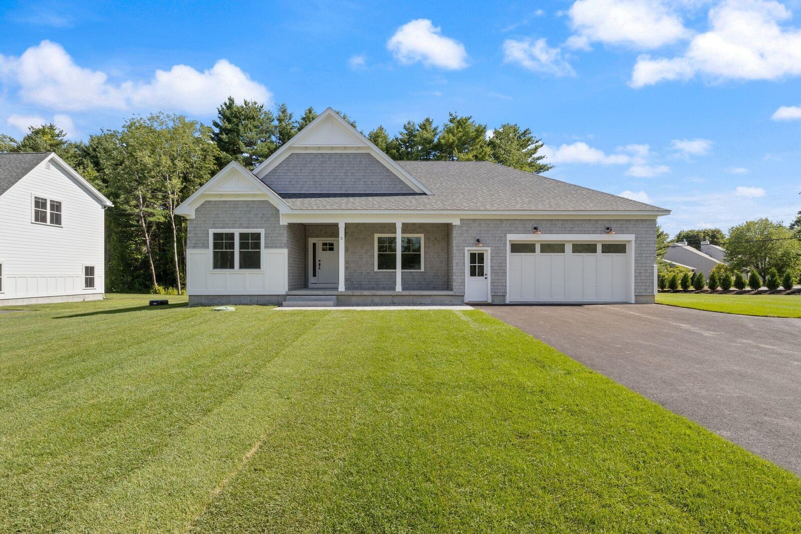 Property Photo: 5 Marsh Bend Drive ME 04074